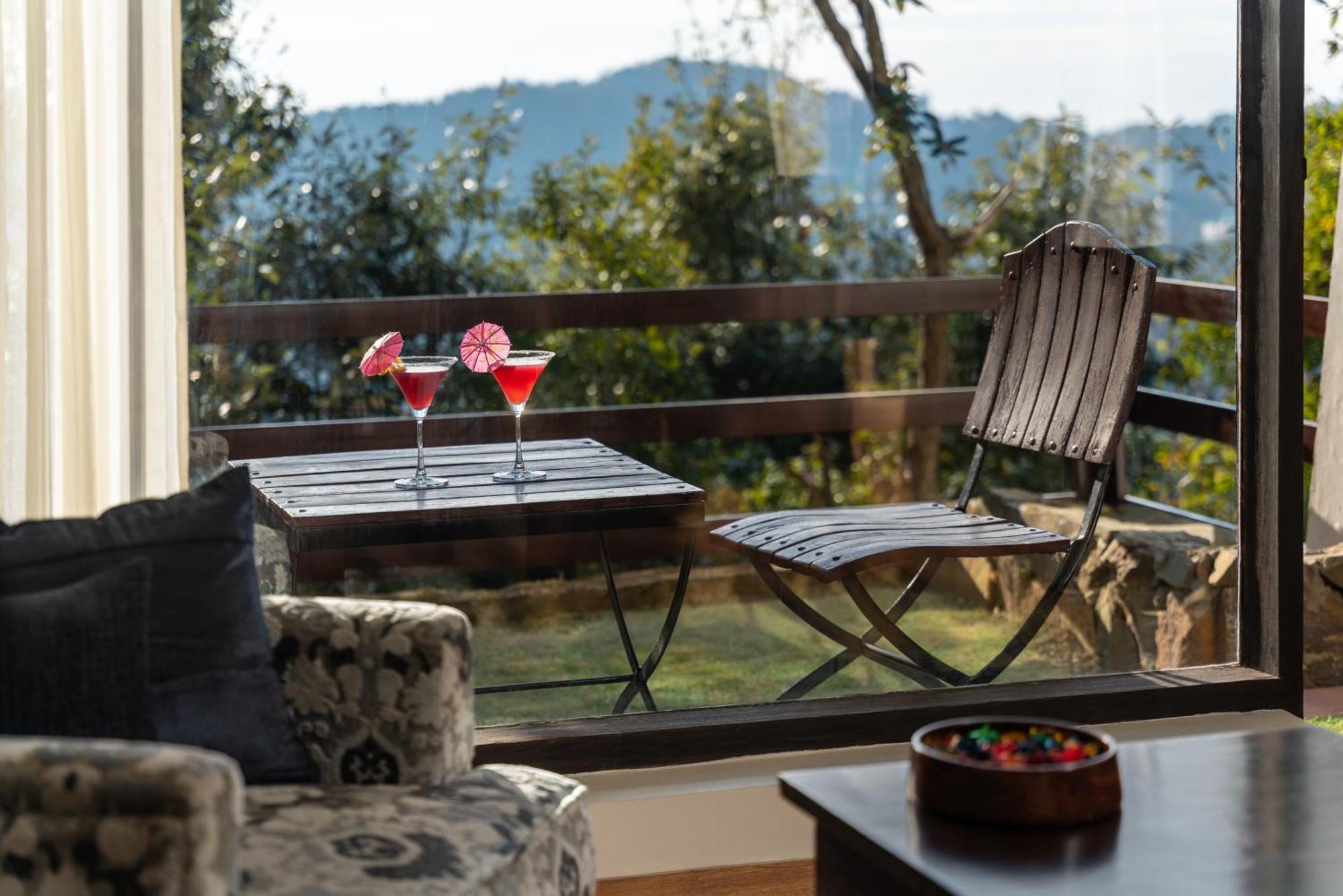 Woodsmoke Retreat Hotel Shimla Bagian luar foto