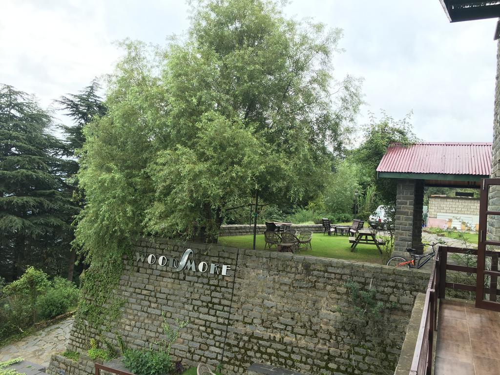 Woodsmoke Retreat Hotel Shimla Bagian luar foto