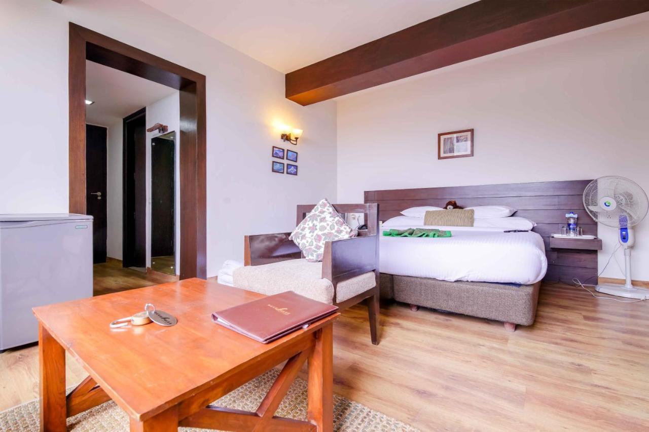 Woodsmoke Retreat Hotel Shimla Bagian luar foto