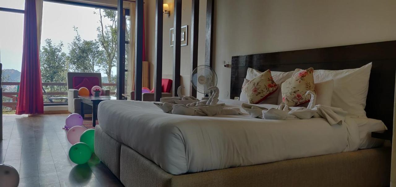 Woodsmoke Retreat Hotel Shimla Bagian luar foto
